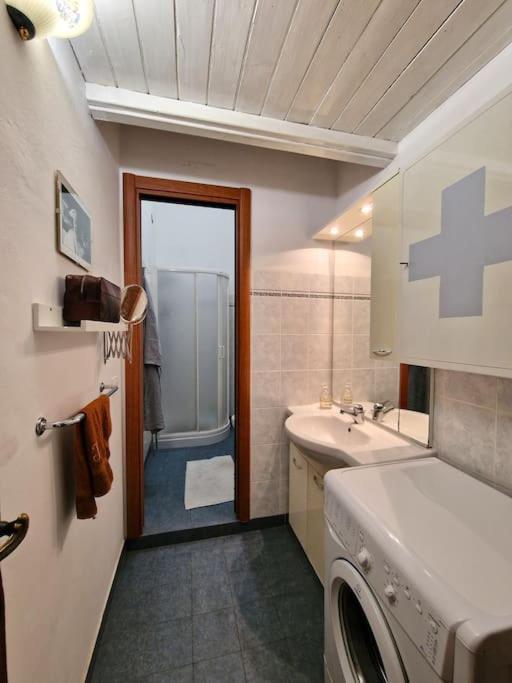 Appartement La Casa Di Ella à La Spezia Extérieur photo
